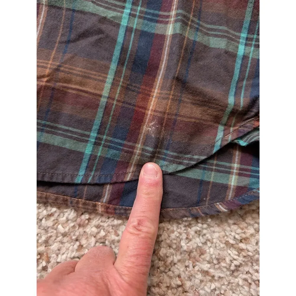 The North Face men's Short sleeve, button down shirt, size Large, Brown Plaid